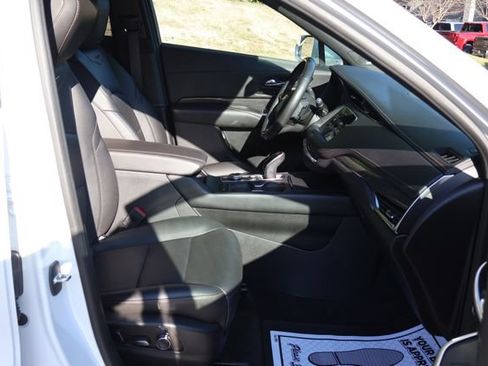 Used 2020 Cadillac XT4 Sport w/ Driver Assist Package FWD image 24