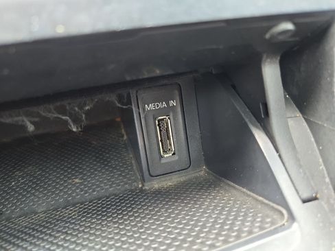 Used 2015 Volkswagen GTI SE FWD image 29