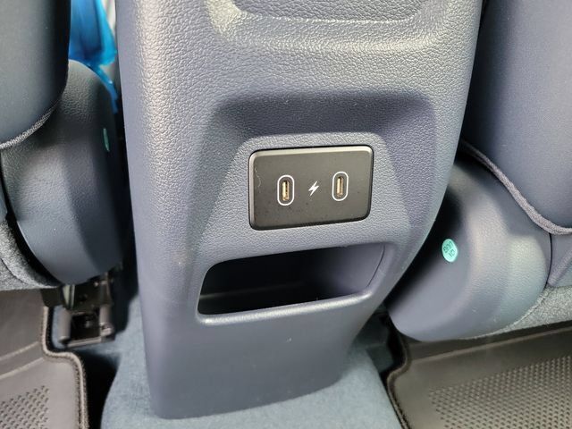 New 2026 Hyundai Venue SEL FWD image 18