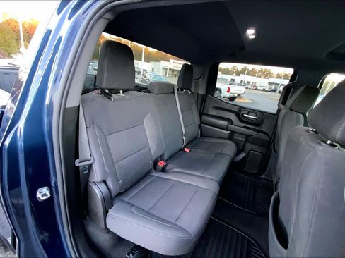 Used 2022 Chevrolet Silverado 1500 Custom image 18