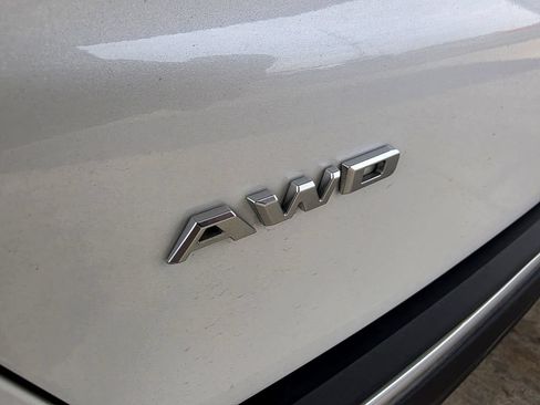 Used 2018 Cadillac XT5 Premium Luxury AWD/4WD image 14