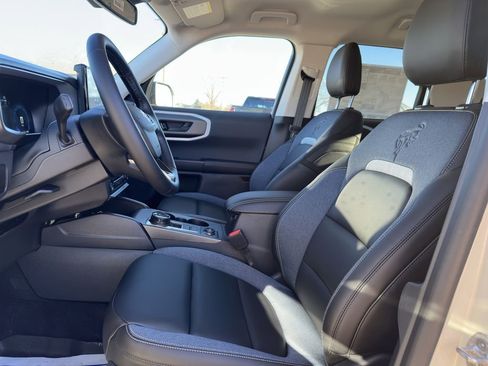 New 2025 Ford Bronco Sport Outer Banks image 11