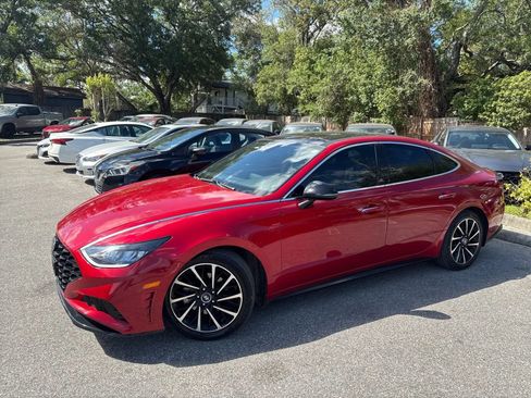 Used 2020 Hyundai Sonata SEL Plus w/ Tech Package FWD image 3