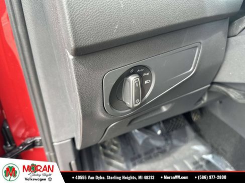 Used 2024 Volkswagen Tiguan SE AWD/4WD image 20