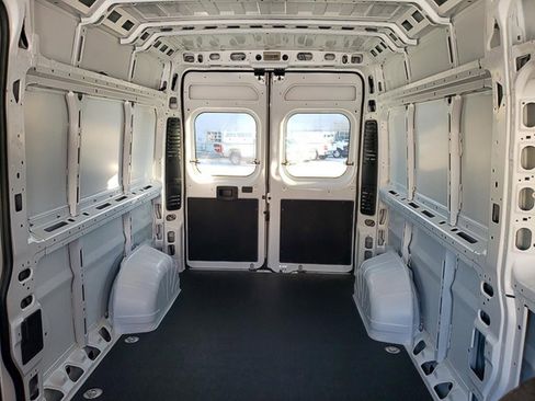 Used 2024 RAM ProMaster 2500 image 27