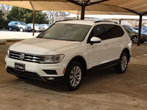 Used 2018 Volkswagen Tiguan S w/ Front Fog Lights Package image 4