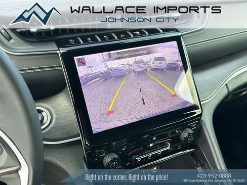 Used 2024 Jeep Grand Cherokee Limited image 26