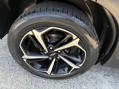 Used 2021 Chevrolet TrailBlazer RS w/ Technology Package FWD image 42