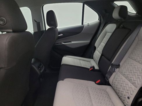 Used 2022 Chevrolet Equinox LS FWD image 18
