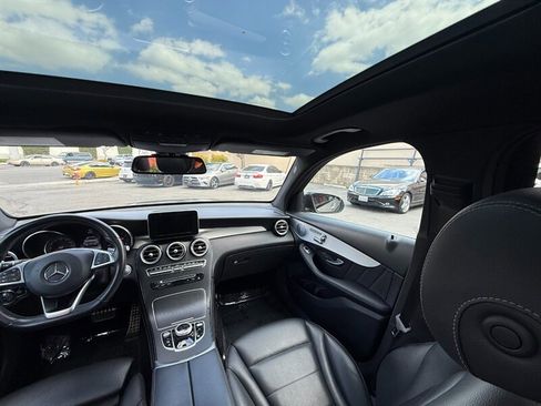 Used 2019 Mercedes-Benz GLC 300 image 34