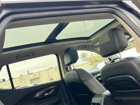 Used 2020 GMC Terrain Denali w/ Denali Premium Package image 15