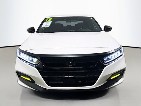 Used 2018 Honda Accord Sport image 11