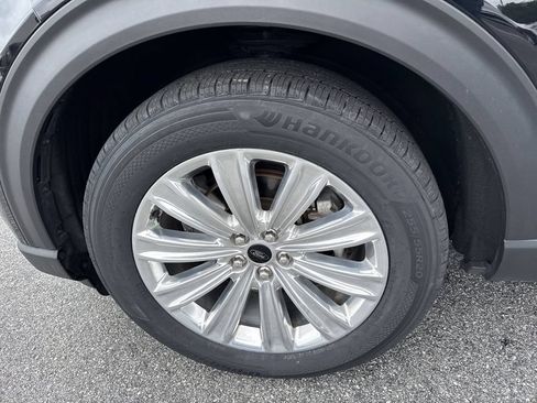Used 2025 Ford Explorer Platinum w/ LUX Leather Package AWD/4WD image 11
