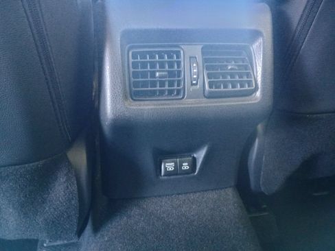 Used 2025 Toyota Camry SE w/ Convenience Package FWD image 22