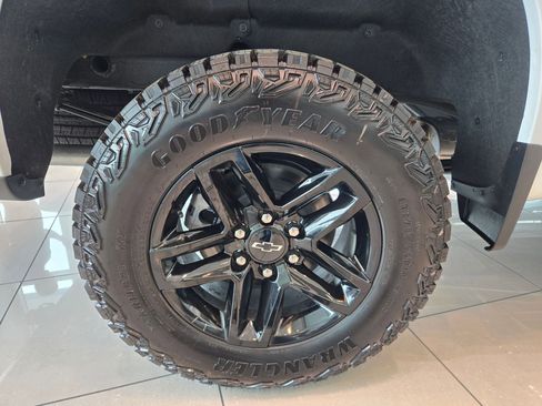 New 2026 Chevrolet Silverado 1500 Custom Trail Boss AWD/4WD image 27