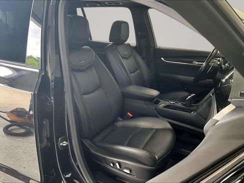 Used 2022 Cadillac XT6 Sport w/ Technology Package AWD/4WD image 29