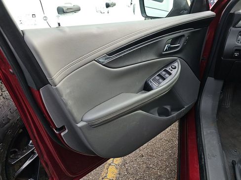 Used 2019 Chevrolet Impala LT w/ Sunroof and Spoiler Package image 9