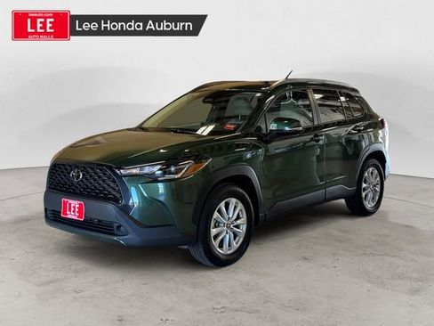 Used 2023 Toyota Corolla Cross LE w/ Moonroof Package image 1