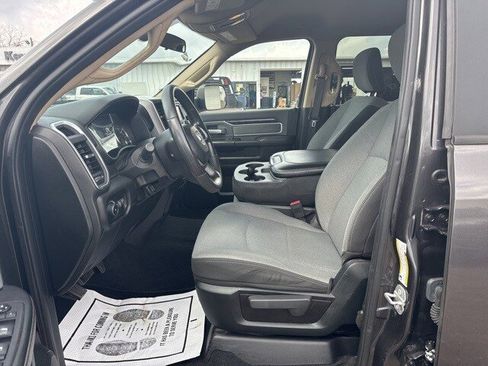 Used 2019 RAM 2500 Big Horn image 7