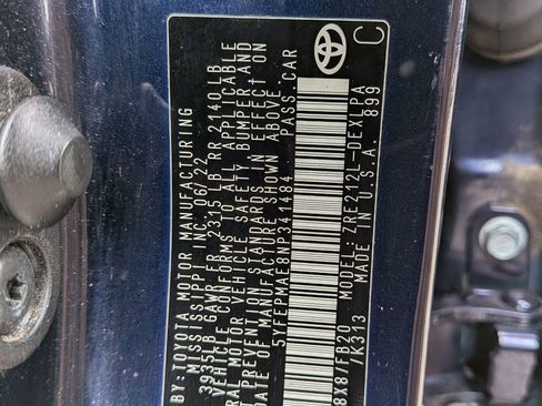 Used 2022 Toyota Corolla LE FWD image 29