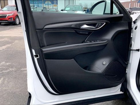 Used 2023 Buick Envision Essence image 22