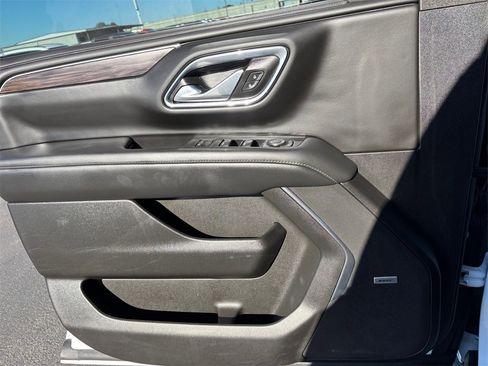 Certified 2023 Chevrolet Tahoe Z71 w/ Luxury Package image 23