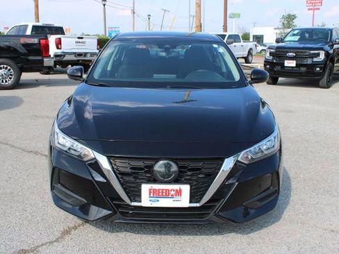 Used 2022 Nissan Sentra S w/ Electronics Package FWD image 2