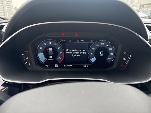 Used 2025 Audi Q3 2.0T Premium w/ Convenience Package image 22