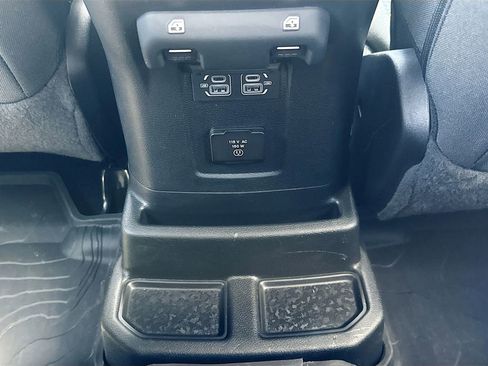 Used 2023 Jeep Wrangler Unlimited Rubicon 4xe AWD/4WD image 28