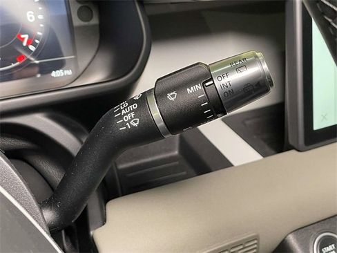 Used 2020 Land Rover Defender 110 First Edition image 38