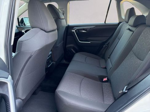 Used 2024 Toyota RAV4 XLE w/ Convenience Package FWD image 13