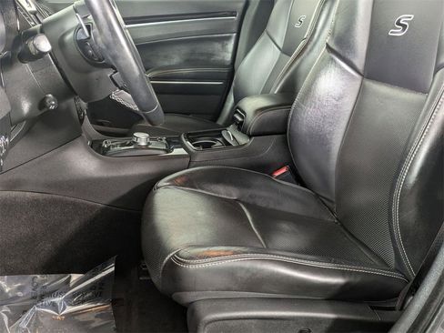 Certified 2018 Chrysler 300 S w/ Safetytec Plus Group image 12