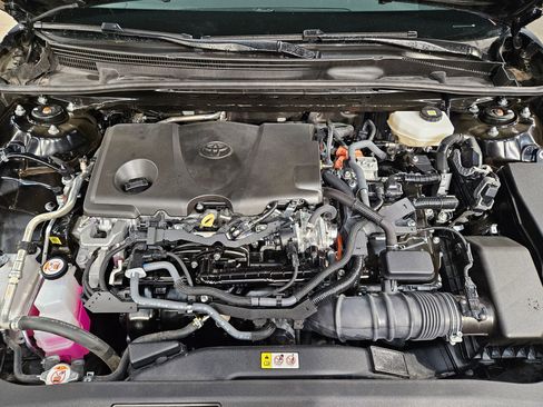 Used 2025 Toyota Camry LE FWD image 19