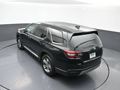 Certified 2025 Honda Pilot EX-L image 41
