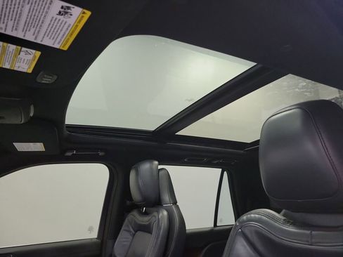 Used 2022 Lincoln Navigator Reserve image 37