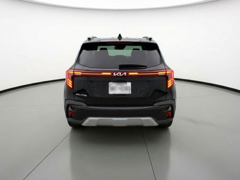 Used 2025 Kia Seltos S image 7