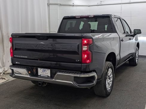 Used 2023 Chevrolet Silverado 1500 LT AWD/4WD image 3
