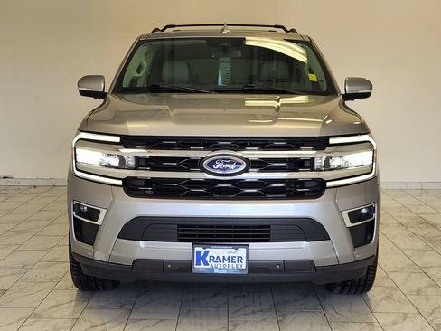 Used 2024 Ford Expedition Limited AWD/4WD image 2