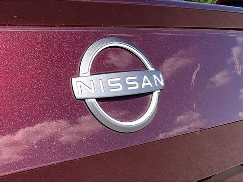 Used 2025 Nissan Altima 2.5 SV FWD image 31