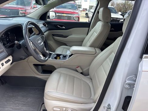 Used 2021 GMC Acadia Denali w/ Denali Technology Package image 14