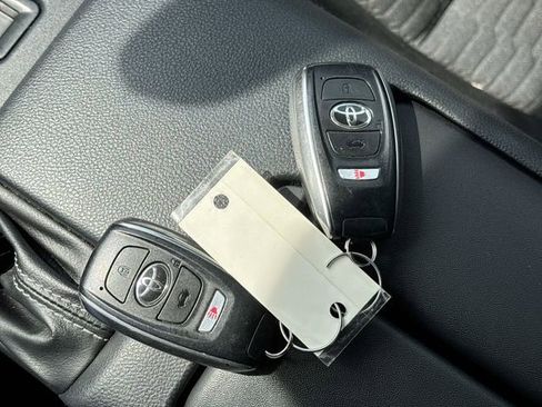 Used 2024 Toyota GR86 Premium image 28