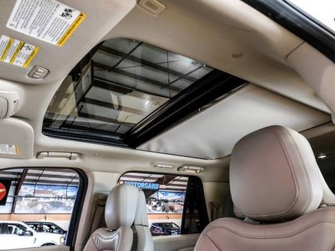 Used 2020 Lincoln Navigator L Reserve w/ Equipment Group 208A Reserve image 6