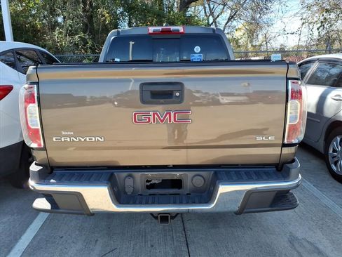 Used 2016 GMC Canyon SLE w/ SLE Convenience Package image 5