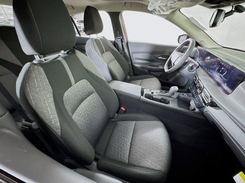 New 2026 Nissan Sentra SV w/ SV Convenience Package FWD image 25