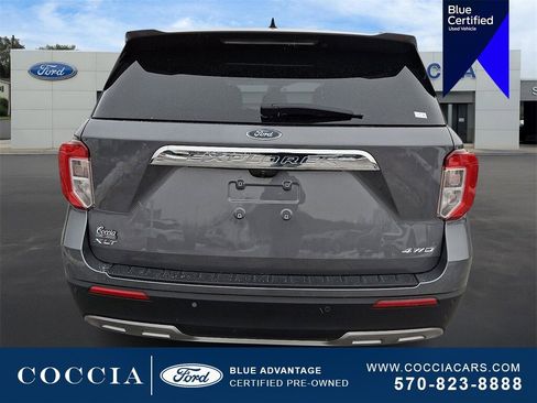 Certified 2022 Ford Explorer XLT w/ Equipment Group 202A image 5