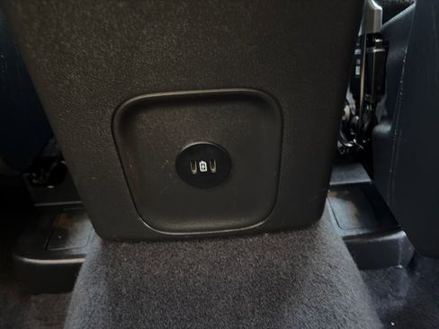 Used 2024 Ford Escape Platinum w/ Premium Technology Package image 37