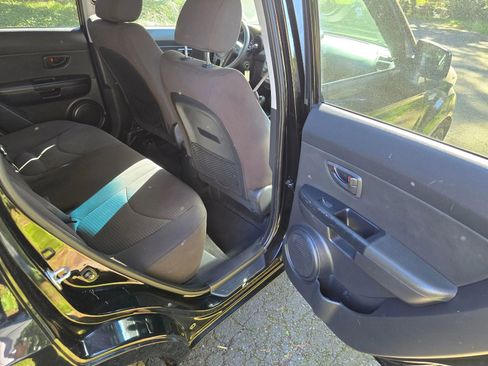 Used 2012 Kia Soul FWD image 14