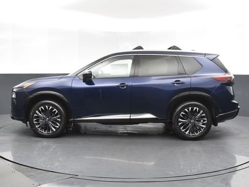 New 2026 Nissan Rogue Platinum w/ Platinum Premium Package image 3