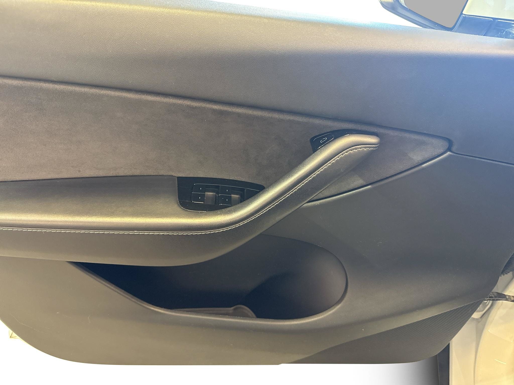 Used 2020 Tesla Model Y Performance AWD/4WD image 9