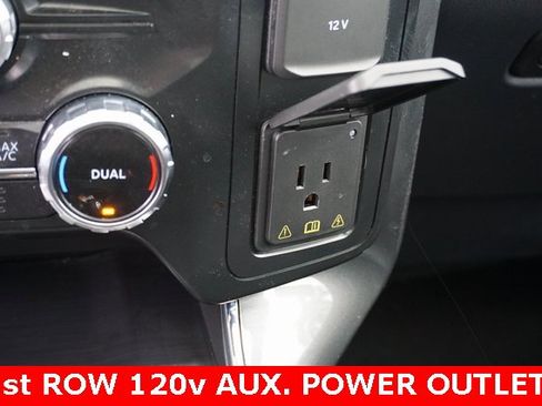 Used 2022 Ford F150 Lariat image 23